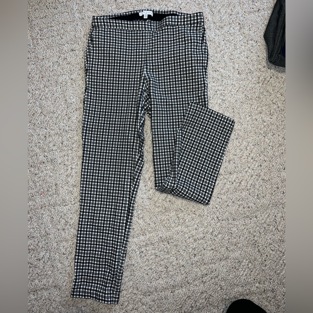 Tapered dress pants